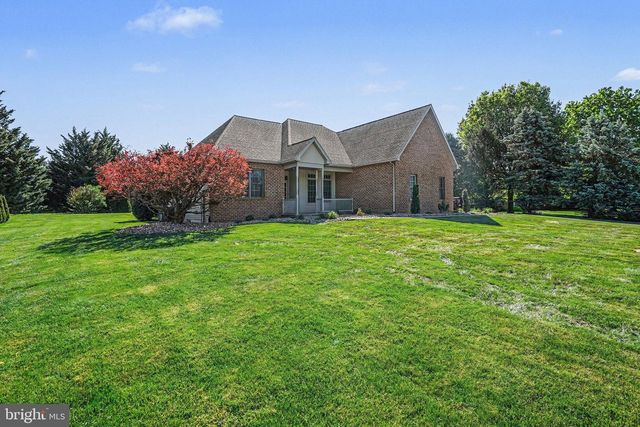 4 GOLF COURT, Carlisle, PA 17015