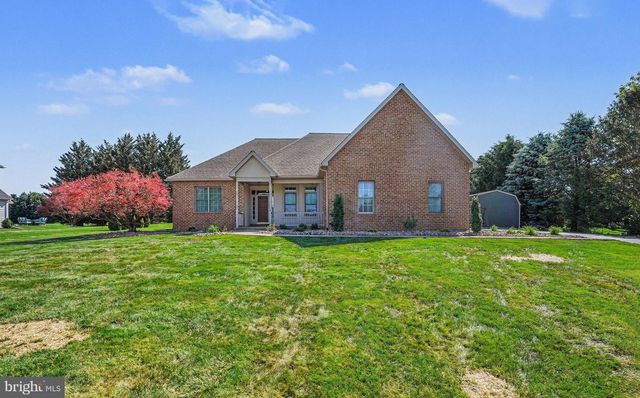 4 GOLF COURT, Carlisle, PA 17015