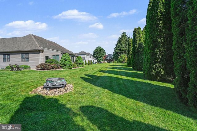 4 GOLF COURT, Carlisle, PA 17015