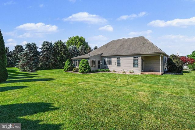 4 GOLF COURT, Carlisle, PA 17015