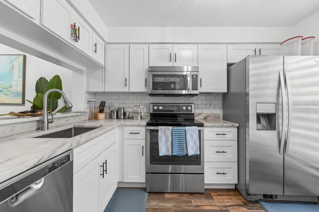 3024 S Oakland Forest Drive 3106, Oakland Park, FL 33309