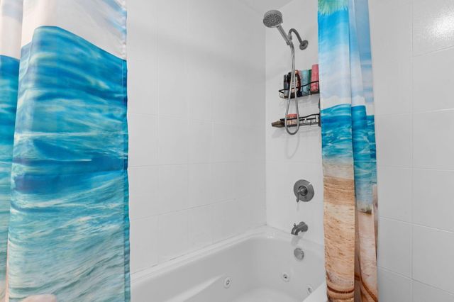 3024 S Oakland Forest Drive 3106, Oakland Park, FL 33309
