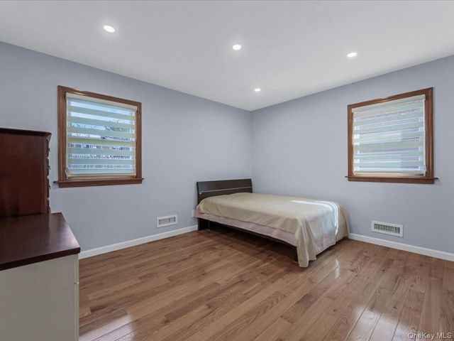 1423 209th Street, Bayside, NY 11360