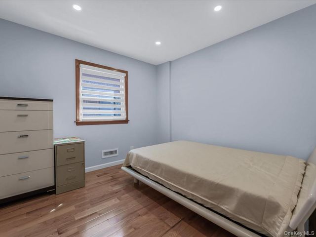 1423 209th Street, Bayside, NY 11360