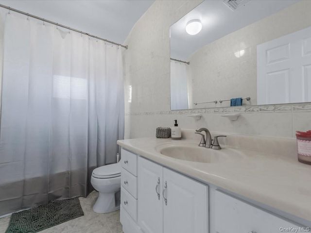 1423 209th Street, Bayside, NY 11360