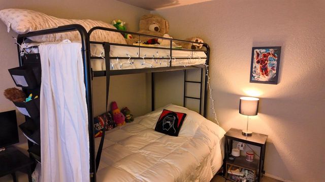 1830 Lakeshore Dr, Lodi, CA 95242