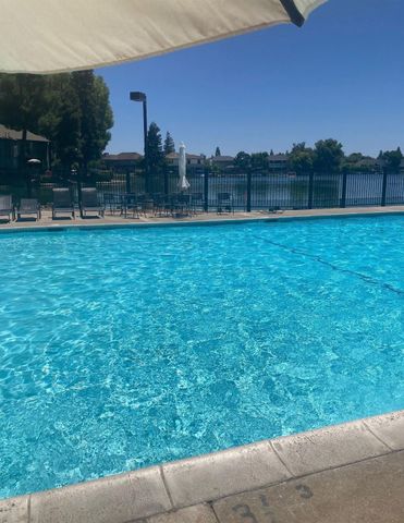 1830 Lakeshore Dr, Lodi, CA 95242