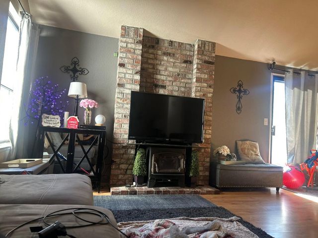 1830 Lakeshore Dr, Lodi, CA 95242