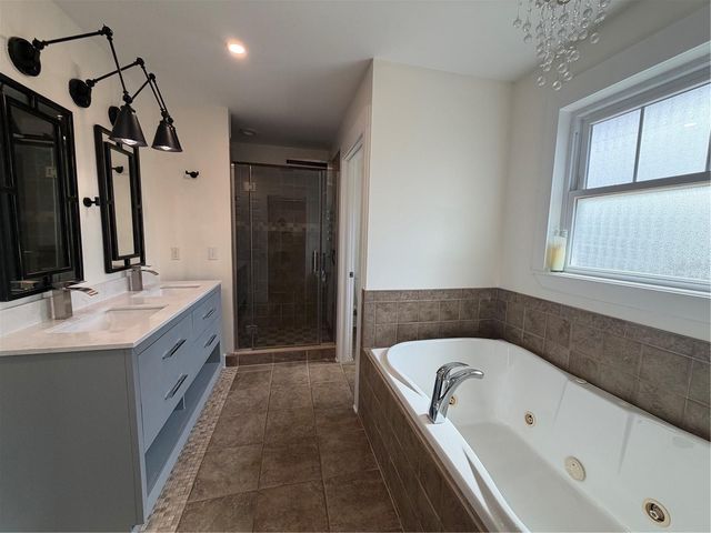 1204 E ELLICOTT STREET, Tampa, FL 33603
