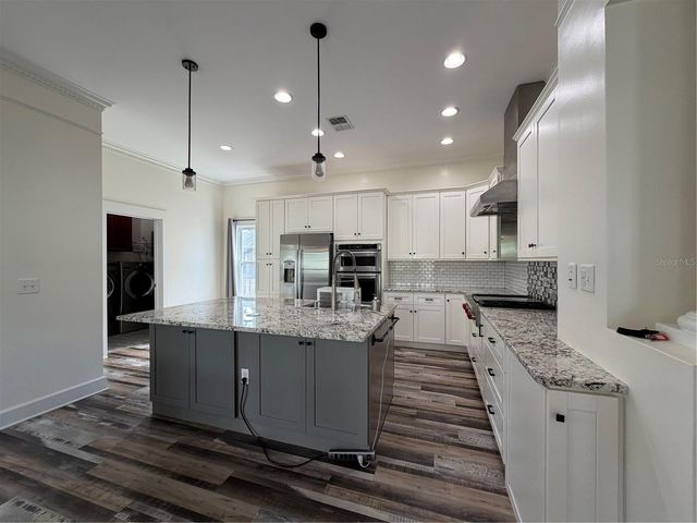 1204 E ELLICOTT STREET, Tampa, FL 33603