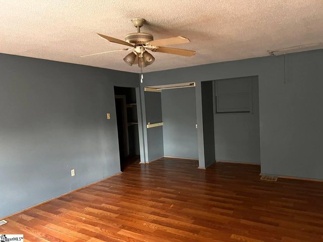 162 Watkins Court, Spartanburg, SC 29301