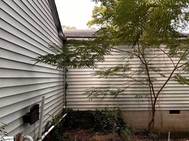 162 Watkins Court, Spartanburg, SC 29301