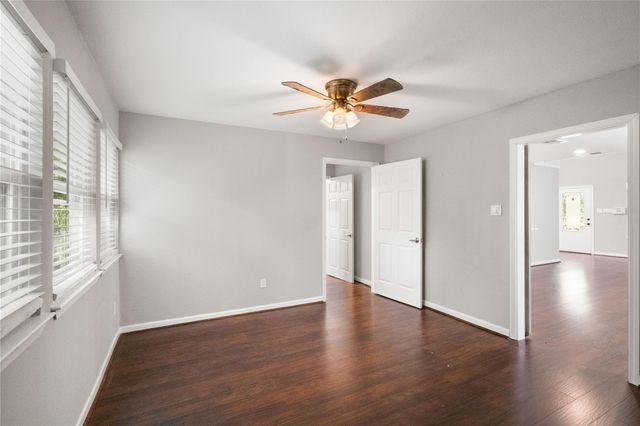 54 Sawmill Grove Lane, The Woodlands, TX 77380
