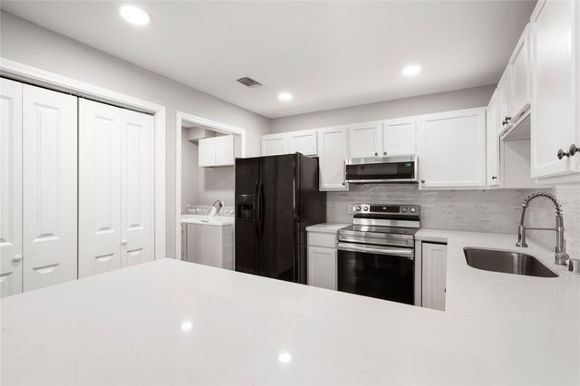 54 Sawmill Grove Lane, The Woodlands, TX 77380