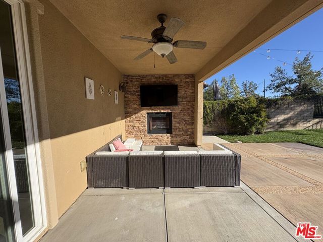 19320 Carranza Lane, Santa Clarita, CA 91350