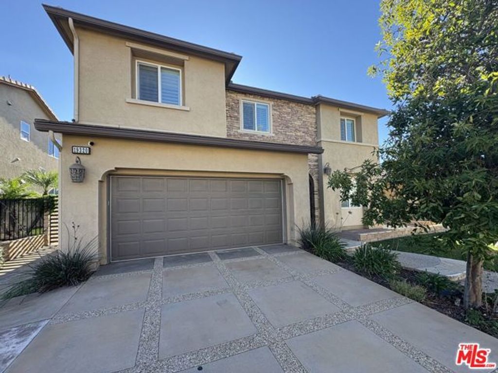 19320 Carranza Lane, Santa Clarita, CA 91350