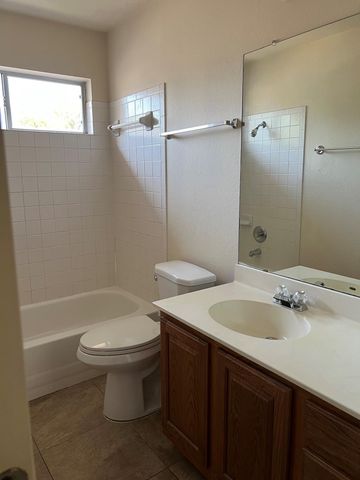 8326 Alvin High LN, Austin, TX 78729