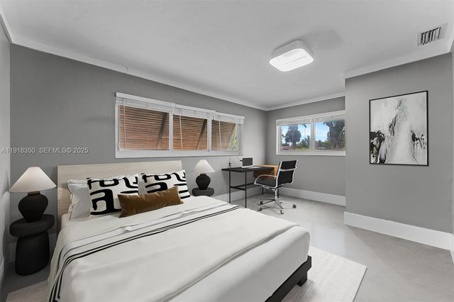 901 W Tropical Way, Plantation, FL 33317