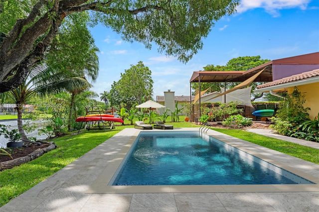 901 W Tropical Way, Plantation, FL 33317