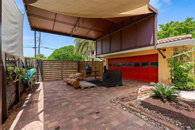 901 W Tropical Way, Plantation, FL 33317