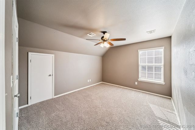 11710 S Willow Place, Jenks, OK 74037