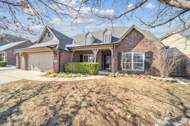 11710 S Willow Place, Jenks, OK 74037