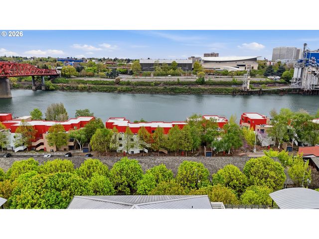 910 Nw NAITO Pkwy Nw I-12, Portland, OR 97209