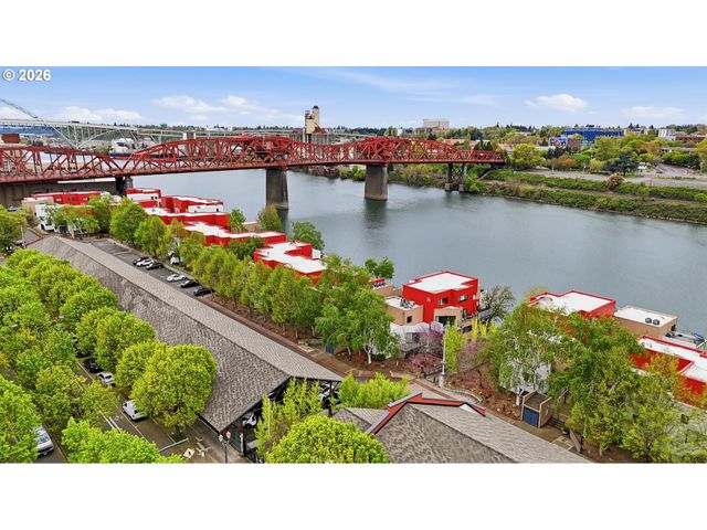 910 Nw NAITO Pkwy Nw I-12, Portland, OR 97209