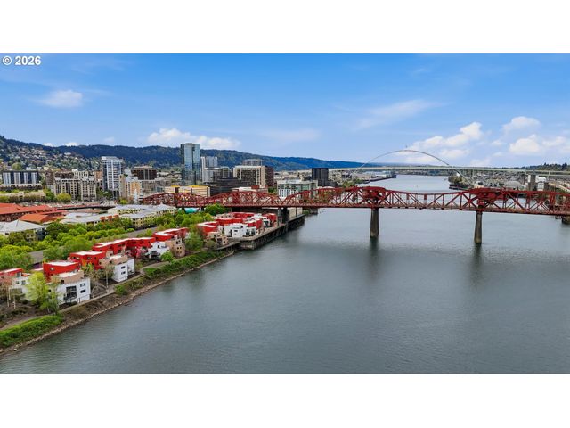 910 Nw NAITO Pkwy Nw I-12, Portland, OR 97209