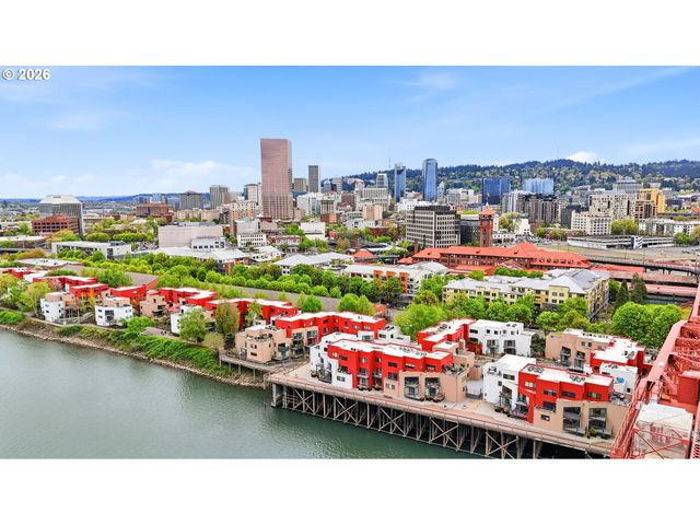 910 Nw NAITO Pkwy Nw I-12, Portland, OR 97209