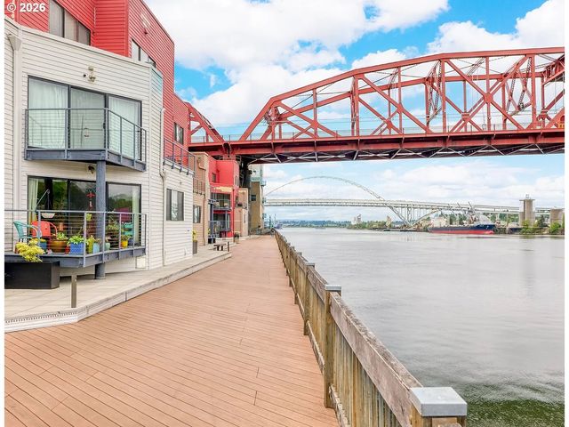 910 Nw NAITO Pkwy Nw I-12, Portland, OR 97209