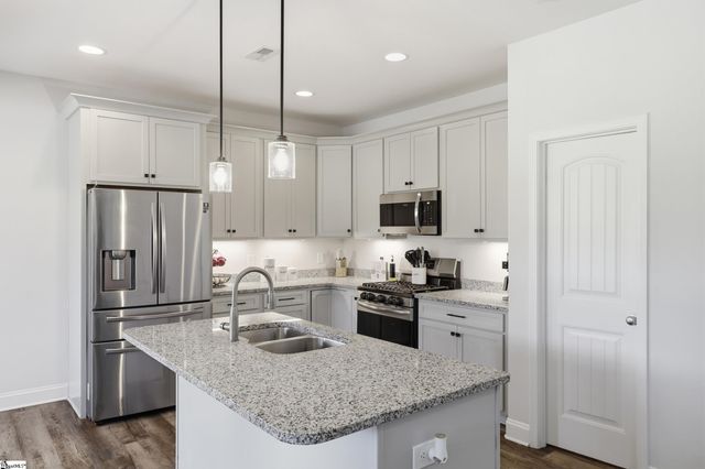 204 Claridge Way, Greer, SC 29651