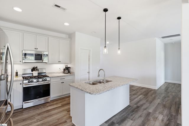 204 Claridge Way, Greer, SC 29651