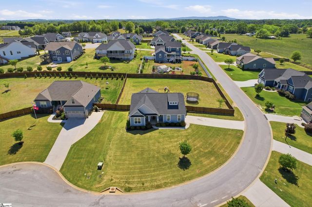 204 Claridge Way, Greer, SC 29651