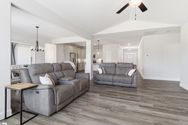 204 Claridge Way, Greer, SC 29651