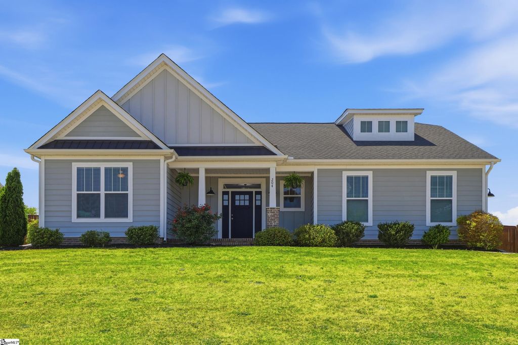 204 Claridge Way, Greer, SC 29651
