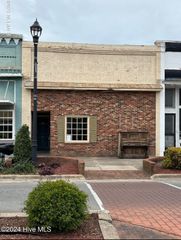 119 N Center Street, Mount Olive, NC 28365
