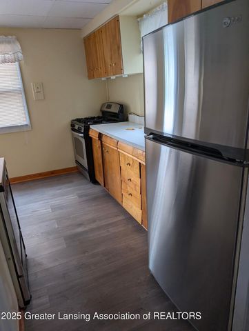 1609 N Gilcrest Avenue, East Lansing, MI 48823