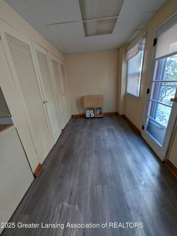 1609 N Gilcrest Avenue, East Lansing, MI 48823