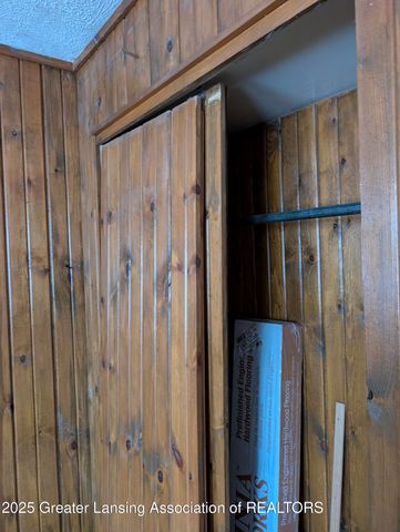 1609 N Gilcrest Avenue, East Lansing, MI 48823