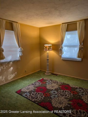 1609 N Gilcrest Avenue, East Lansing, MI 48823