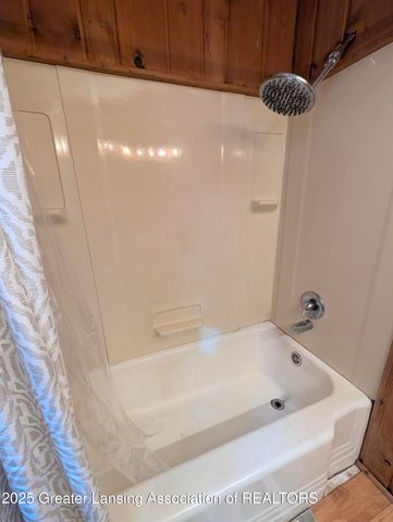 1609 N Gilcrest Avenue, East Lansing, MI 48823