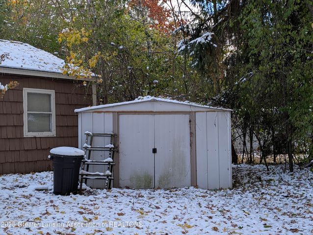 1609 N Gilcrest Avenue, East Lansing, MI 48823