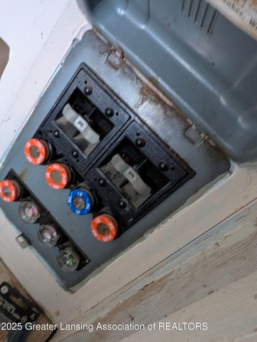 1609 N Gilcrest Avenue, East Lansing, MI 48823