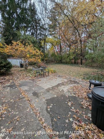 1609 N Gilcrest Avenue, East Lansing, MI 48823