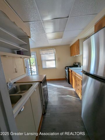 1609 N Gilcrest Avenue, East Lansing, MI 48823