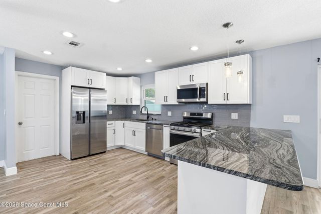 591 Sacre Coeur Drive, Melbourne, FL 32935