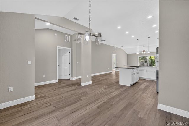 10260 N Spaulding Drive, Citrus Springs, FL 34433