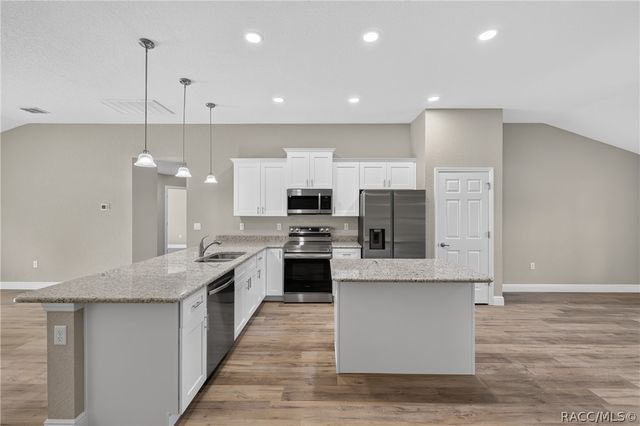 10260 N Spaulding Drive, Citrus Springs, FL 34433
