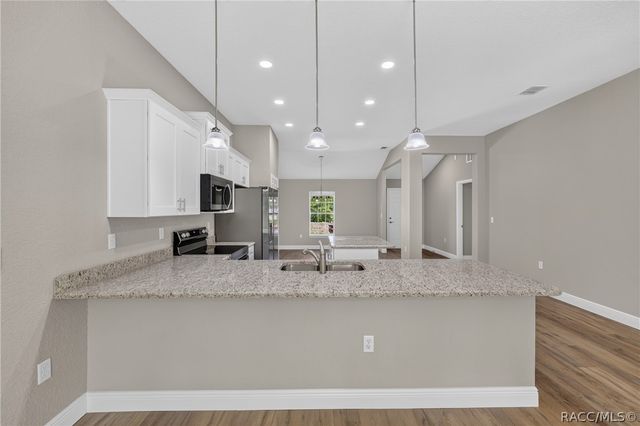 10260 N Spaulding Drive, Citrus Springs, FL 34433